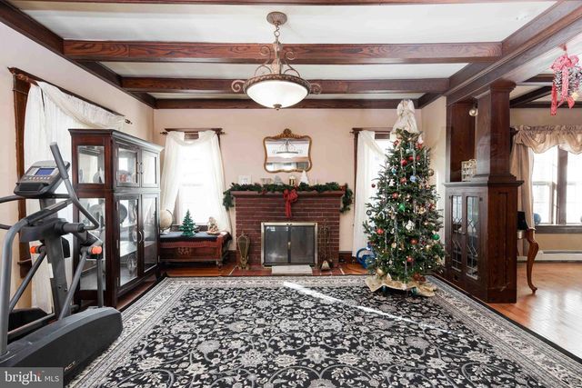 50 DELAWARE AVE, Penns Grove, NJ 08069