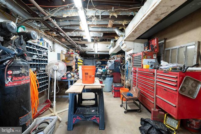 50 DELAWARE AVE, Penns Grove, NJ 08069