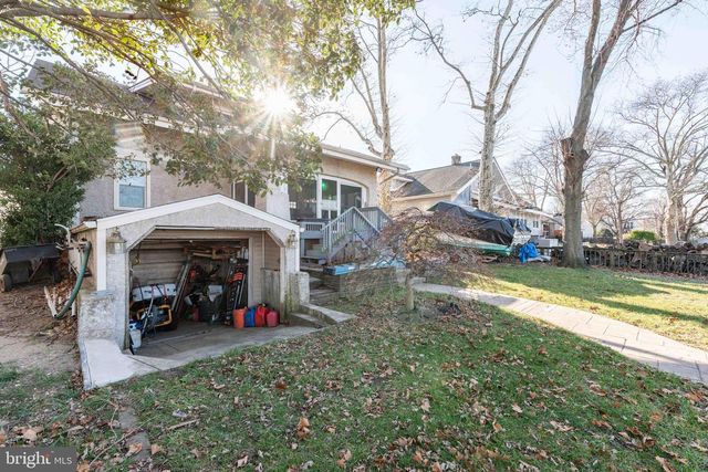 50 DELAWARE AVE, Penns Grove, NJ 08069