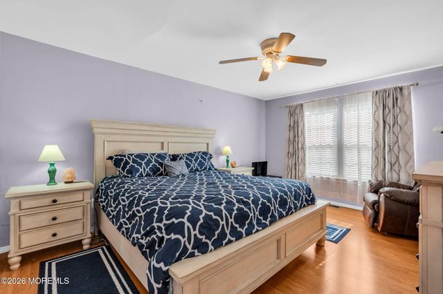 6 Riverwood Court, Toms River, NJ 08757