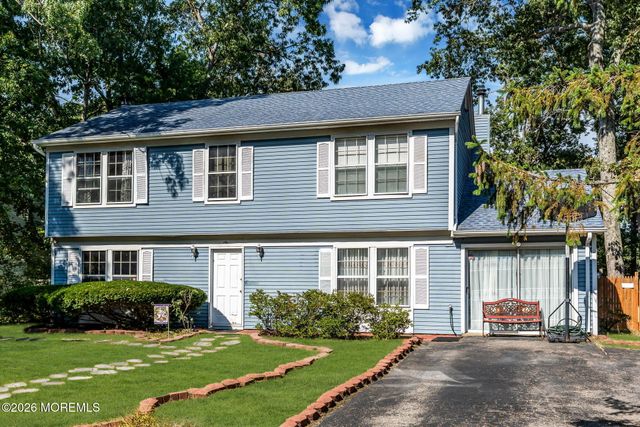 6 Riverwood Court, Toms River, NJ 08757