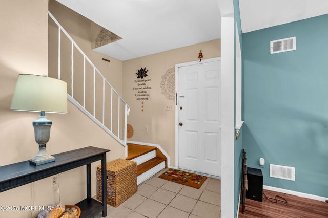 6 Riverwood Court, Toms River, NJ 08757