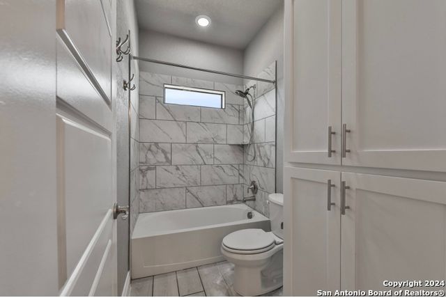 732 Salt Grass Trail, Bandera, TX 78003