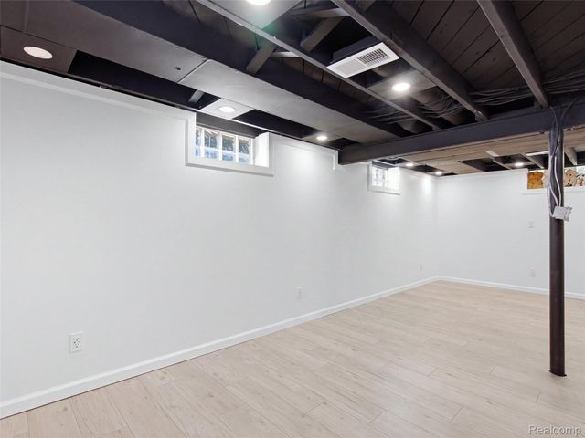 21924 Revere Street, St. Clair Shores, MI 48080