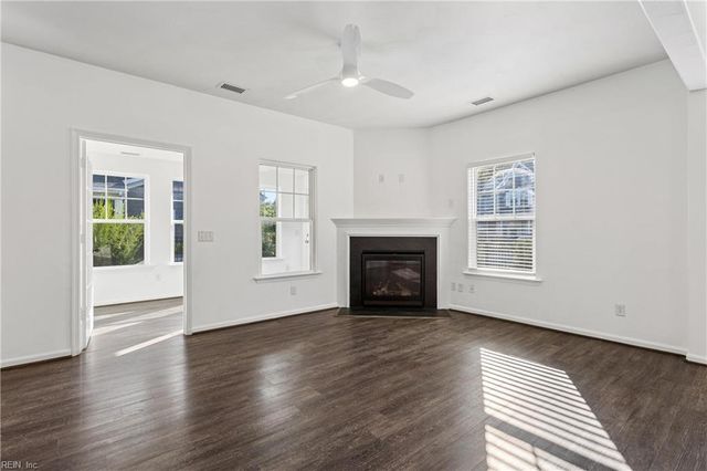100 Drifter DR, Suffolk, VA 23435