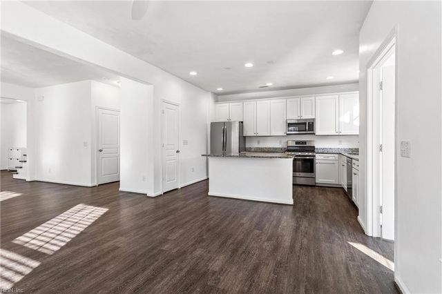 100 Drifter DR, Suffolk, VA 23435