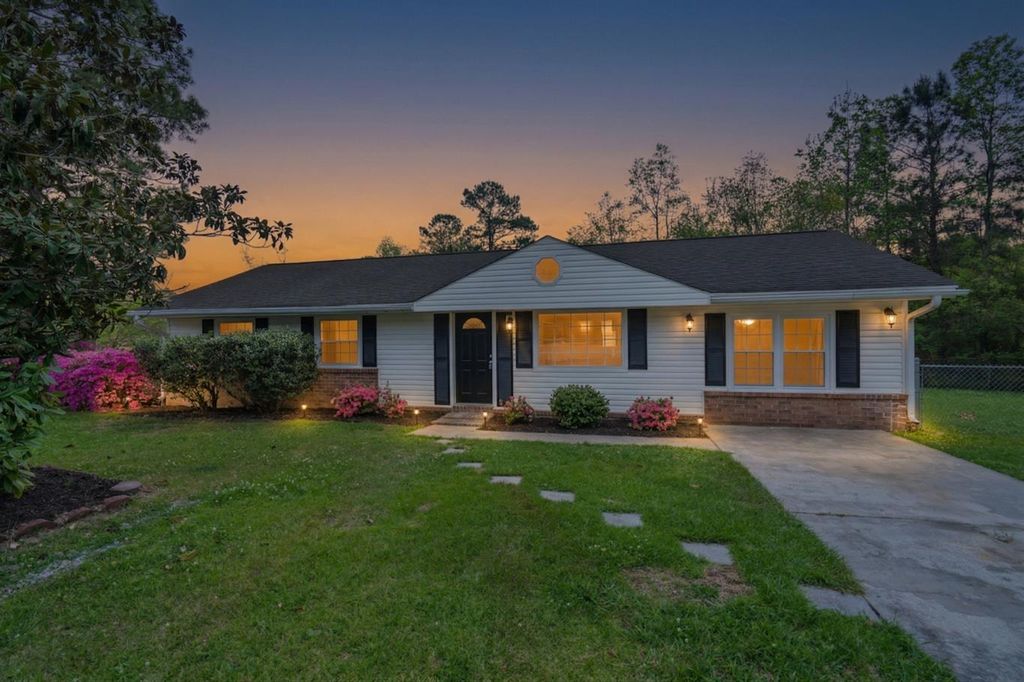 125 Braly Drive, Summerville, SC 29485