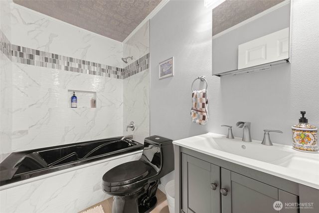 9721 132nd Street NW, Gig Harbor, WA 98329