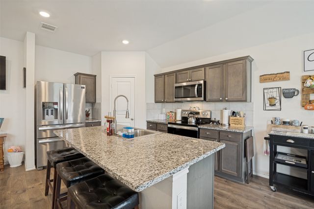 732 Meadow Creek Lane, Josephine, TX 75189
