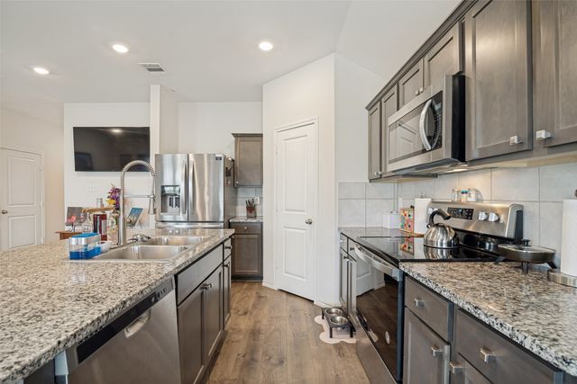 732 Meadow Creek Lane, Josephine, TX 75189