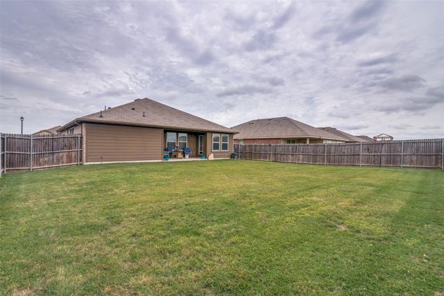 732 Meadow Creek Lane, Josephine, TX 75189