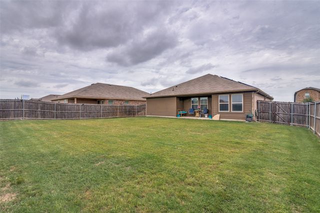 732 Meadow Creek Lane, Josephine, TX 75189