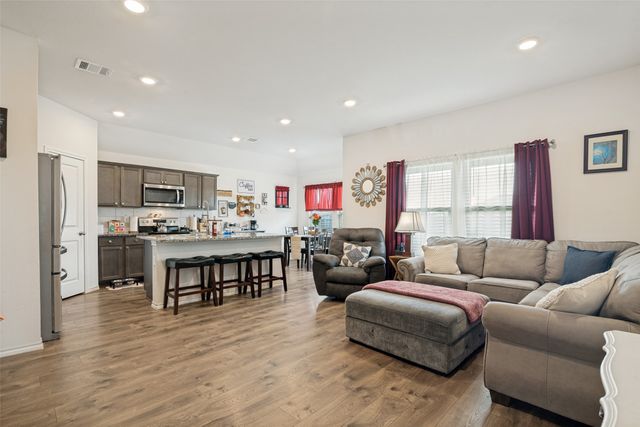 732 Meadow Creek Lane, Josephine, TX 75189