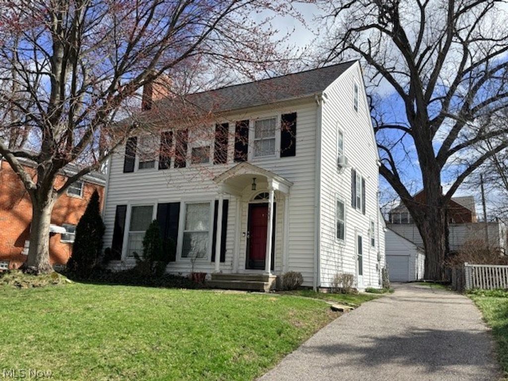 3557 Glencairn Road, Shaker Heights, OH 44122