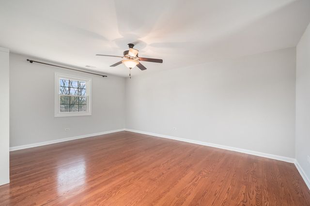 1000 N Westgate Road, Mount Prospect, IL 60056