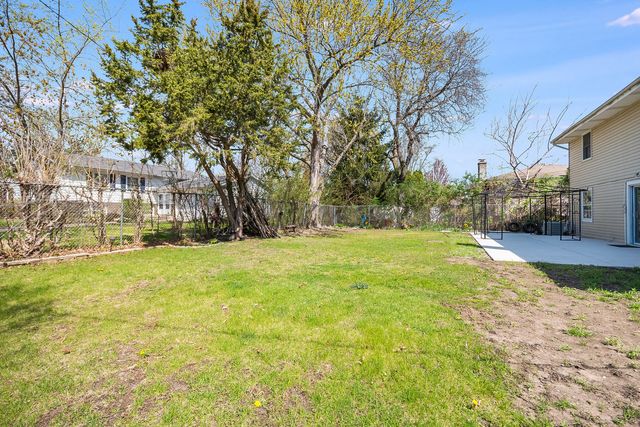 1000 N Westgate Road, Mount Prospect, IL 60056