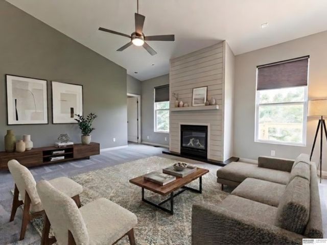 2157 N 162nd Avenue, Omaha, NE 68116