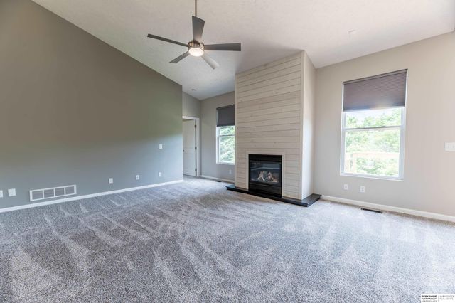 2157 N 162nd Avenue, Omaha, NE 68116