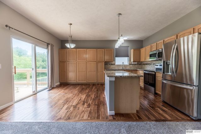2157 N 162nd Avenue, Omaha, NE 68116