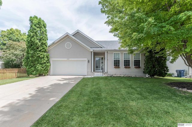2157 N 162nd Avenue, Omaha, NE 68116