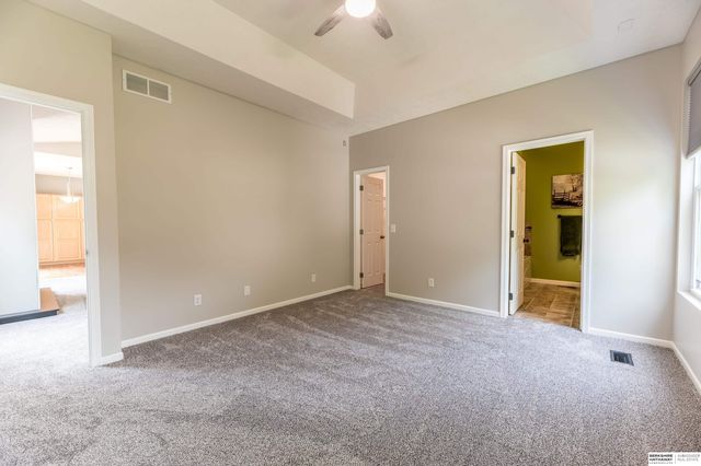 2157 N 162nd Avenue, Omaha, NE 68116