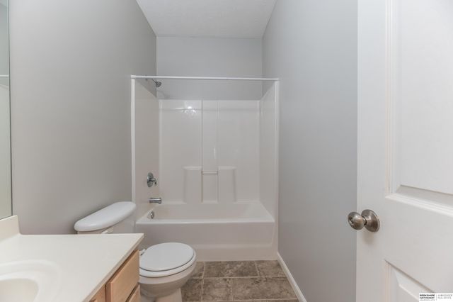 2157 N 162nd Avenue, Omaha, NE 68116