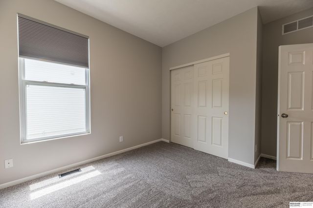 2157 N 162nd Avenue, Omaha, NE 68116