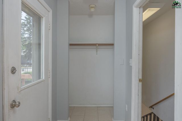 812 ANDREW STREET, Fairbanks, AK 99709