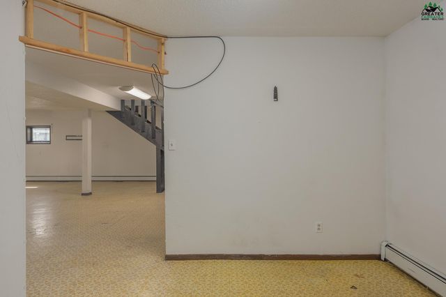 812 ANDREW STREET, Fairbanks, AK 99709