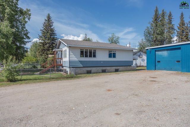 812 ANDREW STREET, Fairbanks, AK 99709