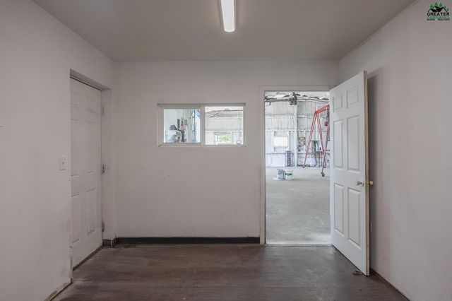 812 ANDREW STREET, Fairbanks, AK 99709