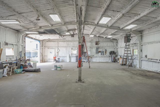 812 ANDREW STREET, Fairbanks, AK 99709