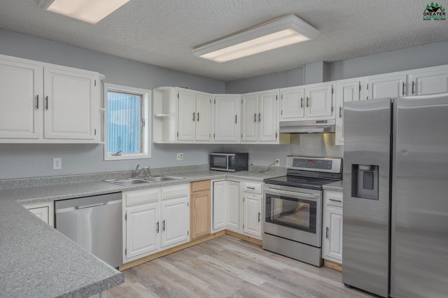 812 ANDREW STREET, Fairbanks, AK 99709