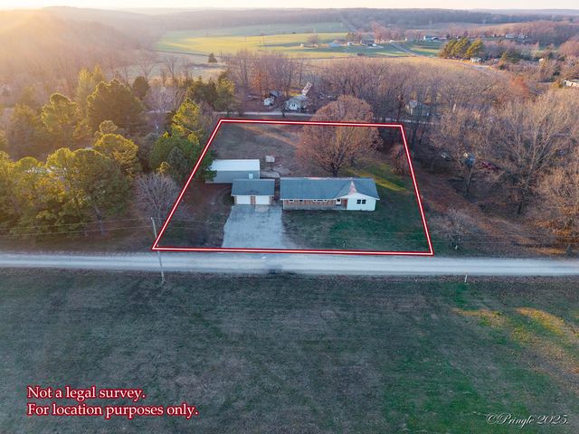 5133 County Road 4650, Pomona, MO 65789