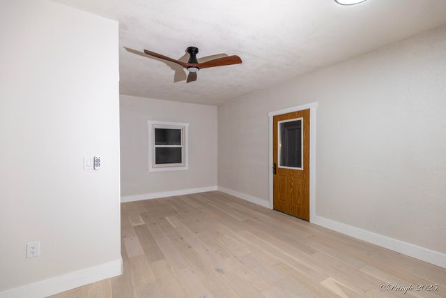 5133 County Road 4650, Pomona, MO 65789