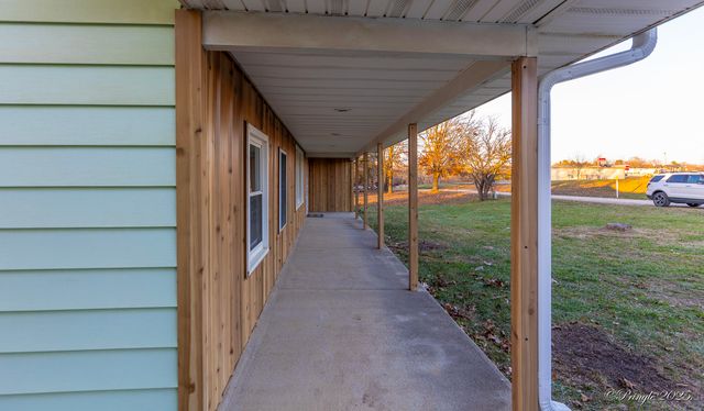 5133 County Road 4650, Pomona, MO 65789