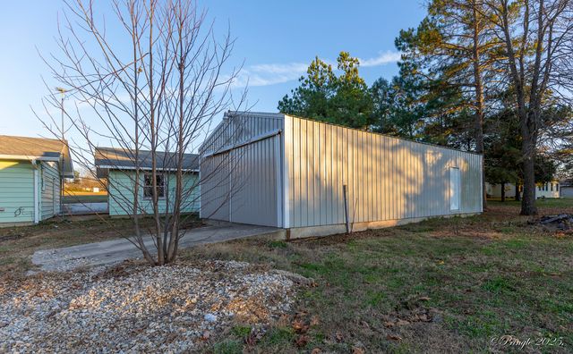 5133 County Road 4650, Pomona, MO 65789