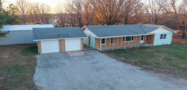 5133 County Road 4650, Pomona, MO 65789