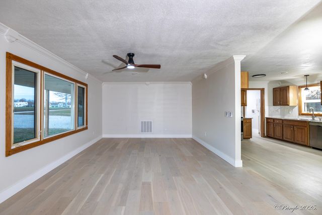 5133 County Road 4650, Pomona, MO 65789