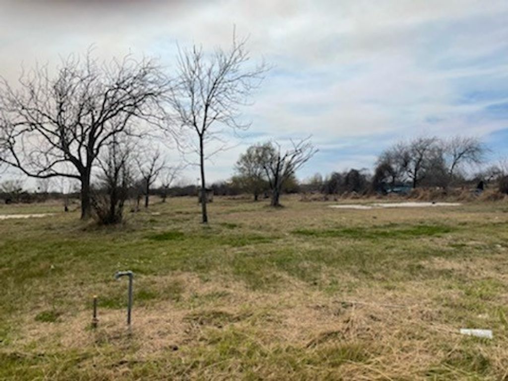 2447 Mccullough, Ingleside, TX 78362 — photo 2