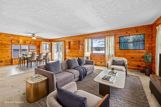 9577 Shore Drive, Morton Twp, MI 49332