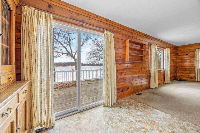 9577 Shore Drive, Morton Twp, MI 49332