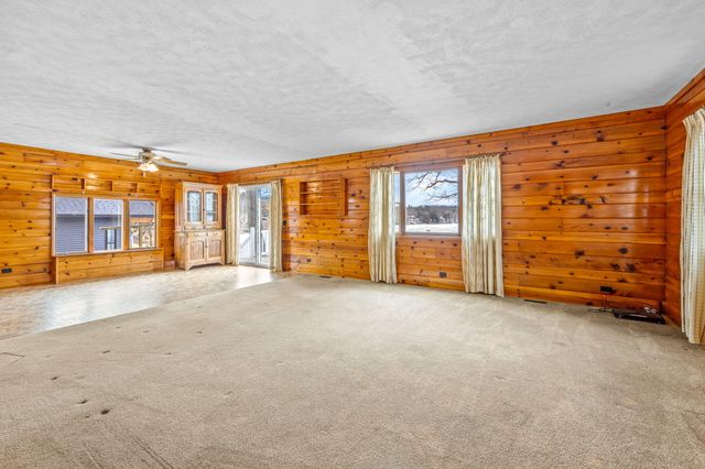 9577 Shore Drive, Morton Twp, MI 49332