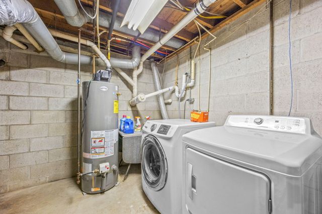 9577 Shore Drive, Morton Twp, MI 49332