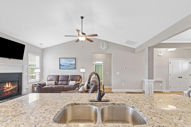175 Day Lily Street, Selma, NC 27576