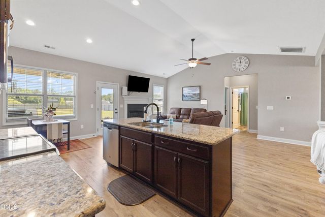 175 Day Lily Street, Selma, NC 27576