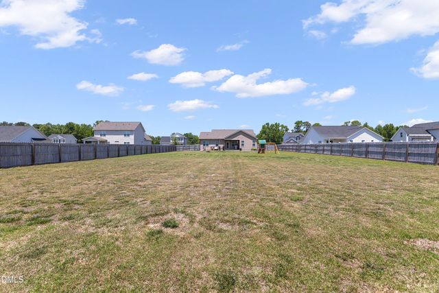 175 Day Lily Street, Selma, NC 27576