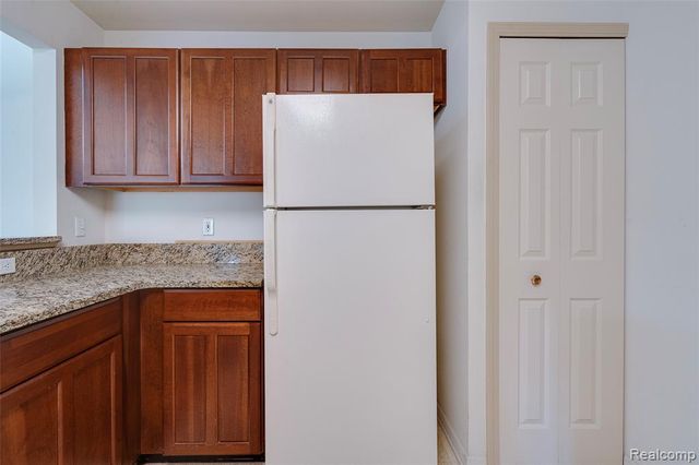 16897 Carriage Way, Northville, MI 48168