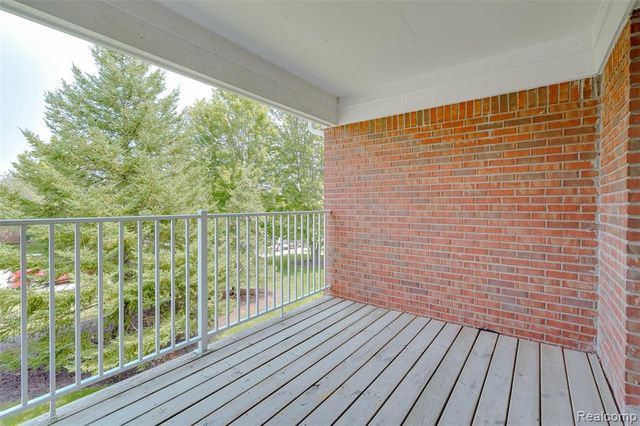 16897 Carriage Way, Northville, MI 48168