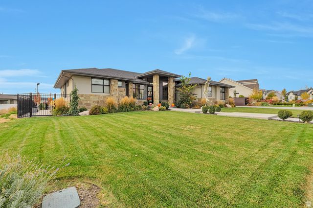 15 N MORNING MIST LN, Kaysville, UT 84037